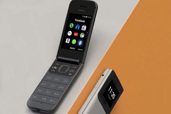 <br />
Nokia выпустила новый телефон-раскладушку<br />

